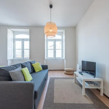 Guestready - Clerigos-virtudes Penthouse Apartamento *
