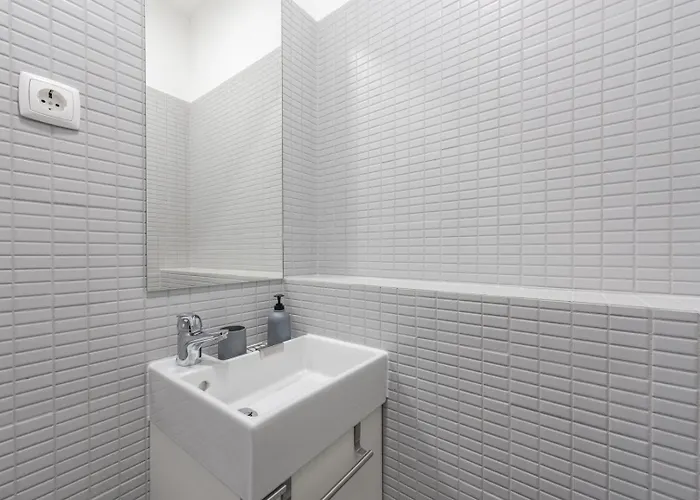 Guestready - Clerigos Virtudes Apartament *