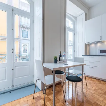 Guestready - Clerigos Virtudes Apartament